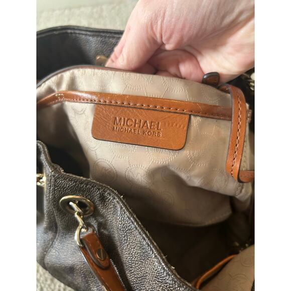 Vintage MICHAEL Michael Kors Brown Signature Leather Jet Set Chain Hobo Bag - Picture 14 of 16